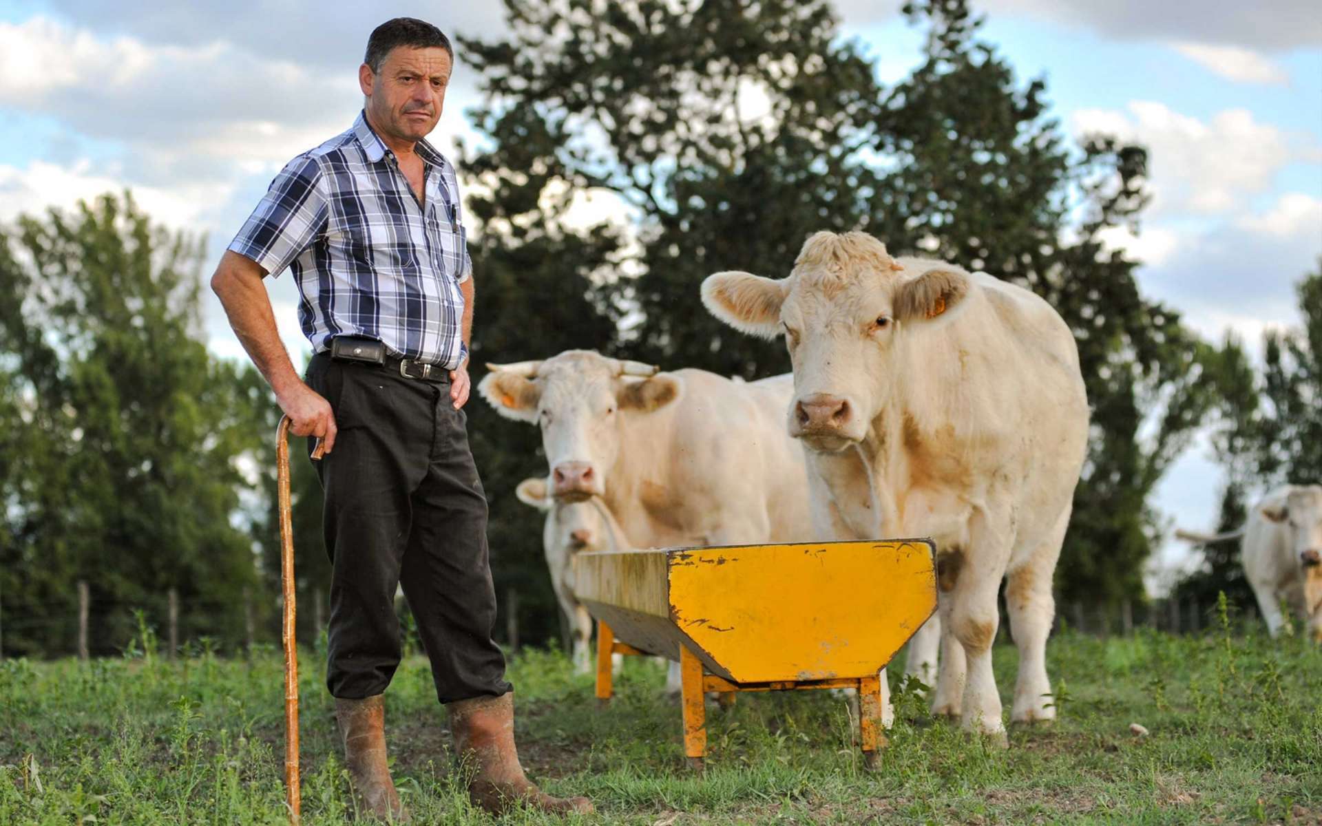 Hombres y mujeres con look rural en el País Vasco
