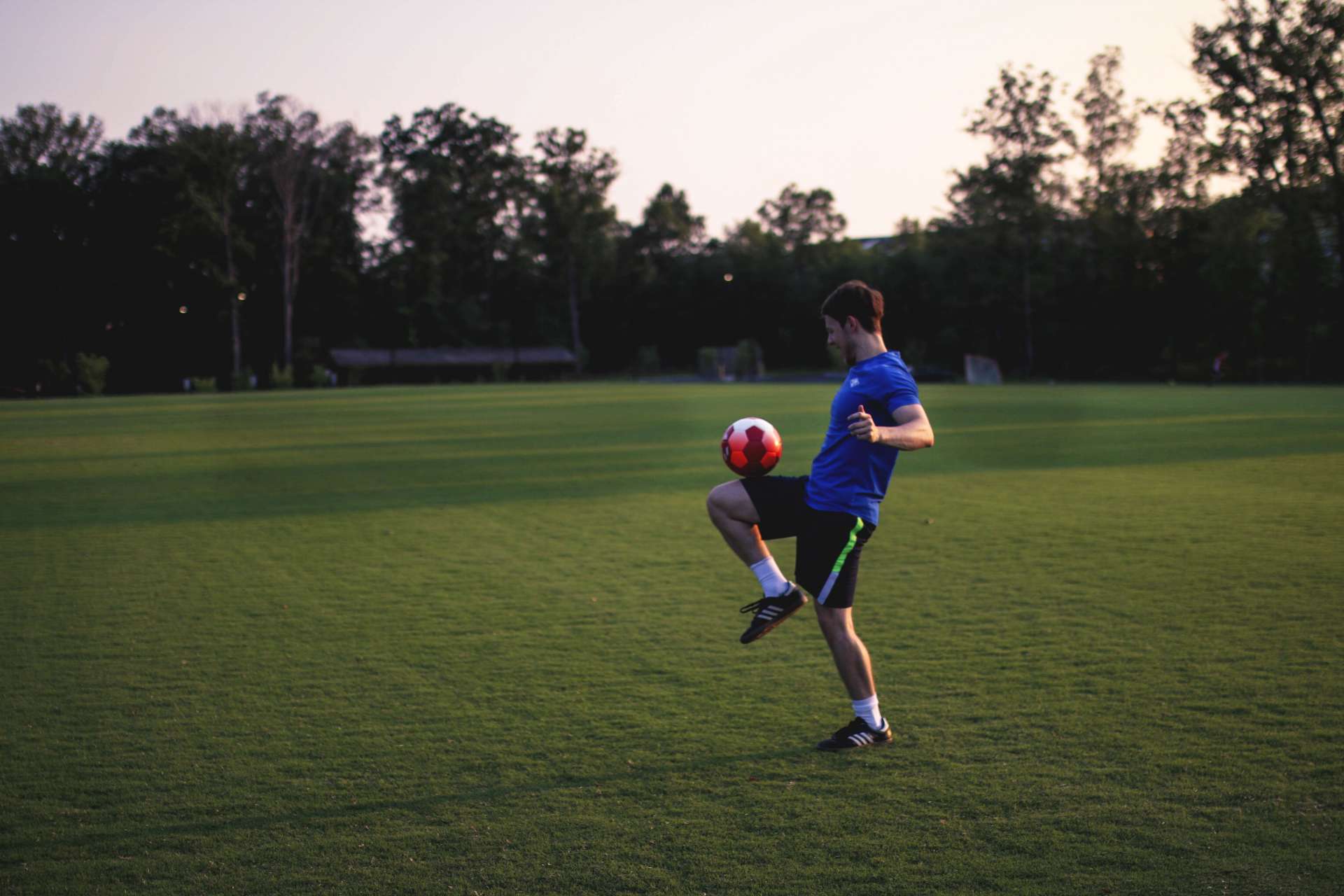 Futbolistas para campaña de San Miguel