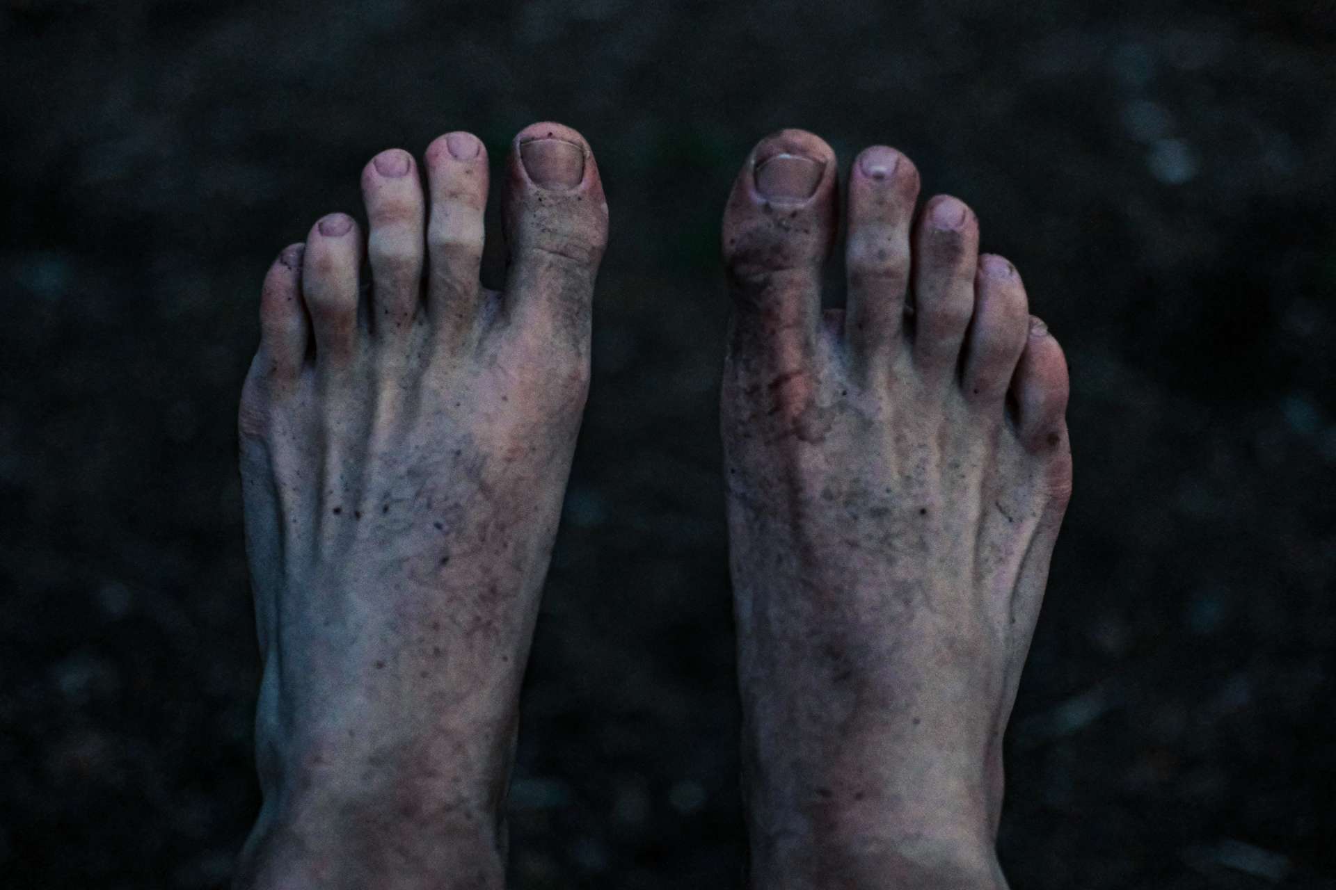 Pies grandes y huesudos para película en Madrid